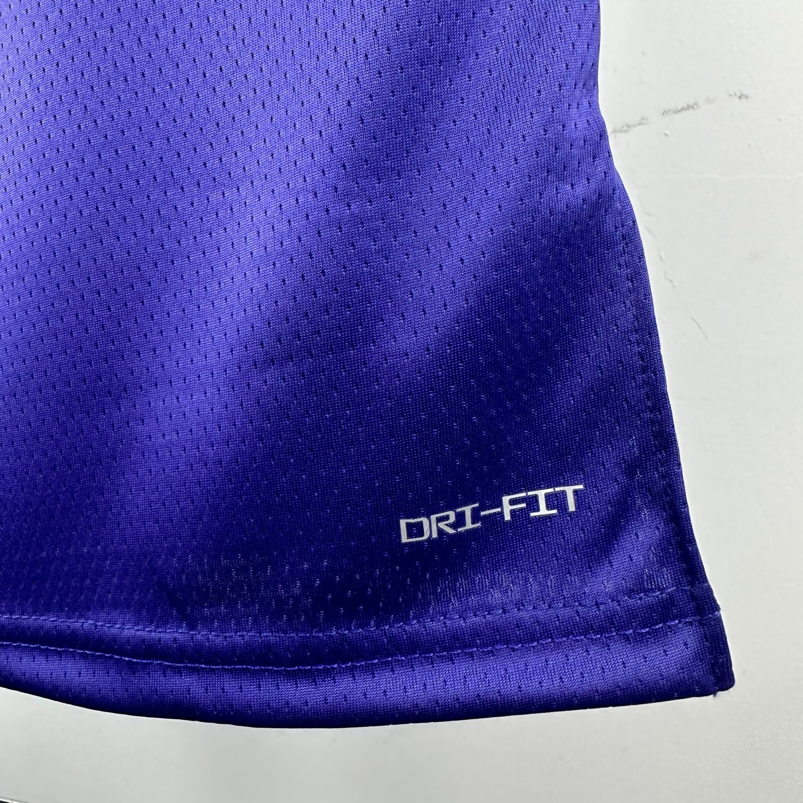 25th Season Lakers City Edition No. 6 James - Image 4