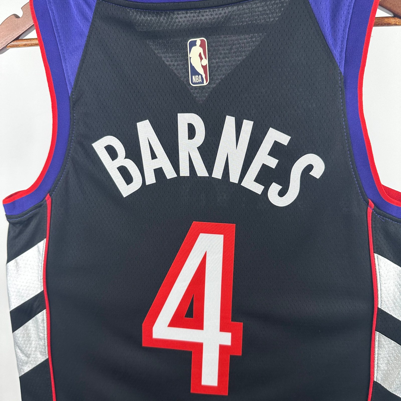 25th Season Raptors Retro No. 4 Barnes - Image 11