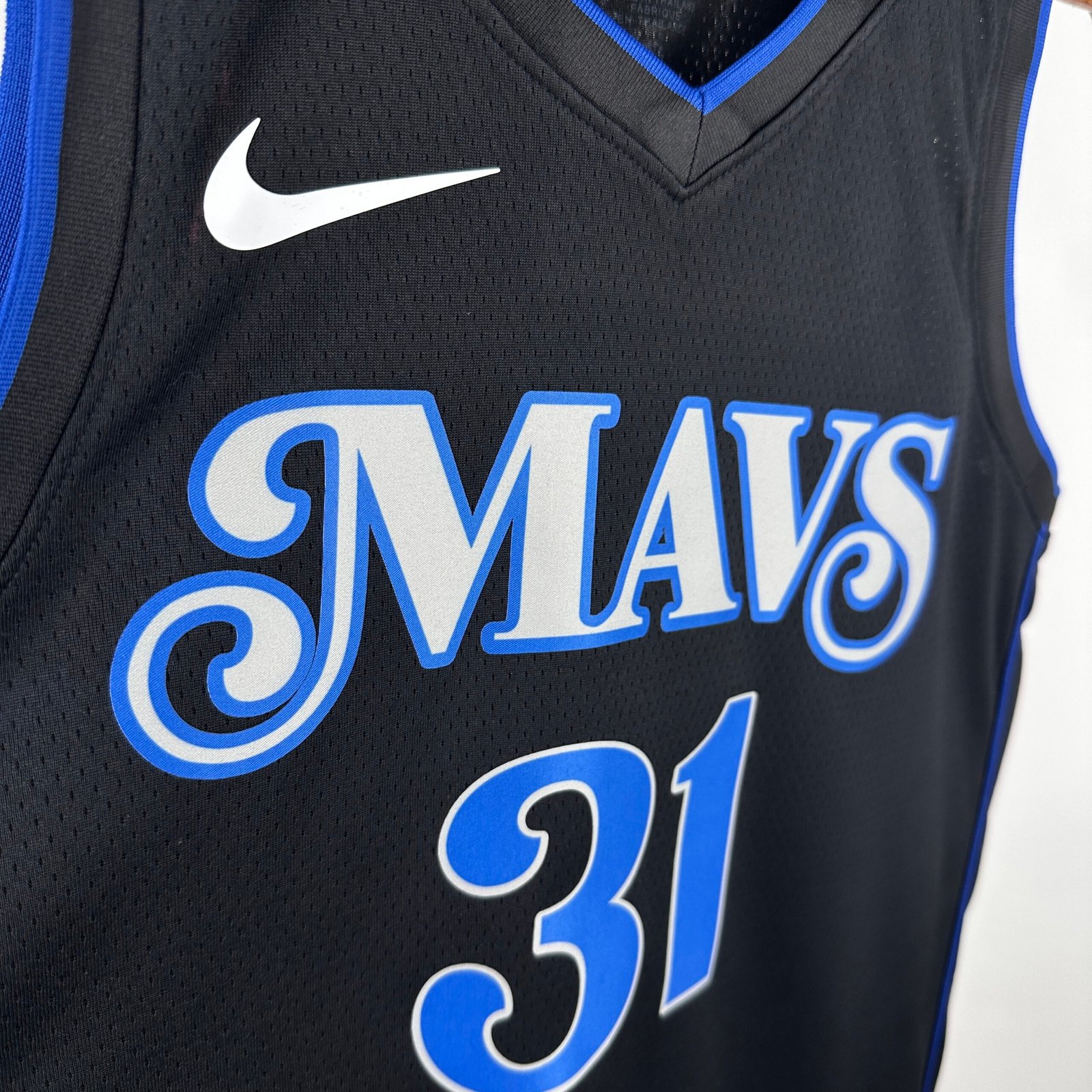 24th Season Mavericks City Edition No. 31 Thompson - Image 7